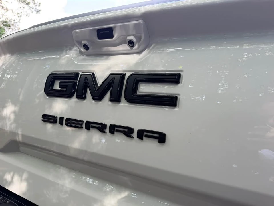 2026 GMC Sierra 5th Gen - Image 9 of 14