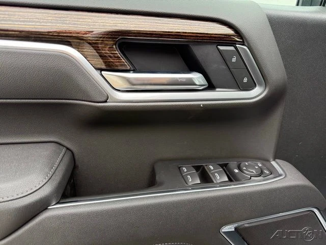 2026 GMC Sierra 5th Gen - Image 14 of 21