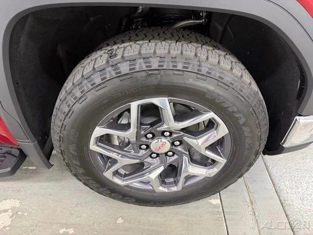 2026 GMC Sierra 5th Gen - Image 4 of 21