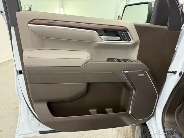 2026 GMC Sierra 5th Gen - Image 14 of 21
