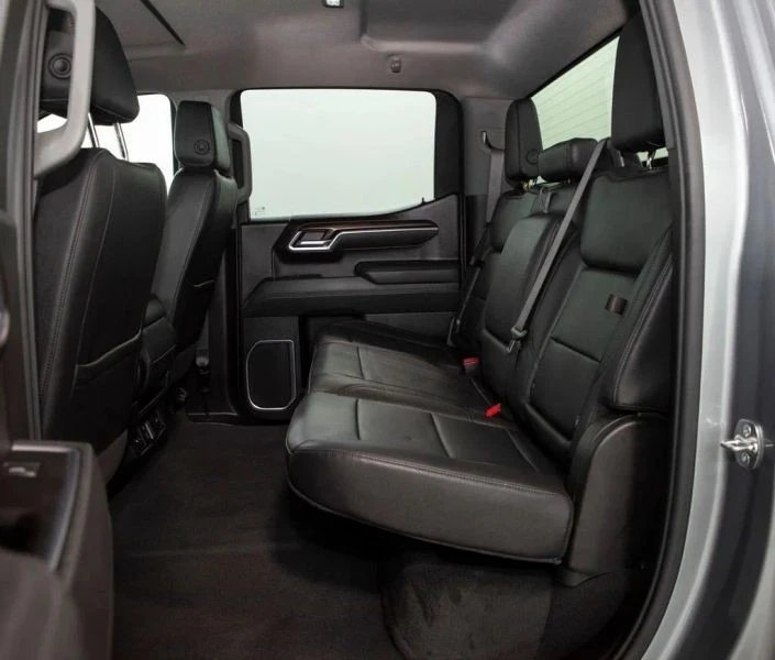 2026 GMC Sierra 5th Gen - Image 10 of 12