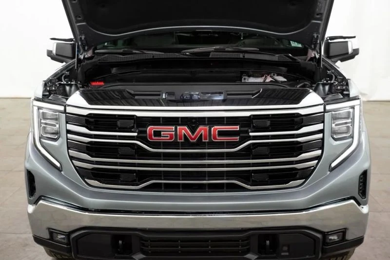 2026 GMC Sierra 5th Gen - Image 3 of 12
