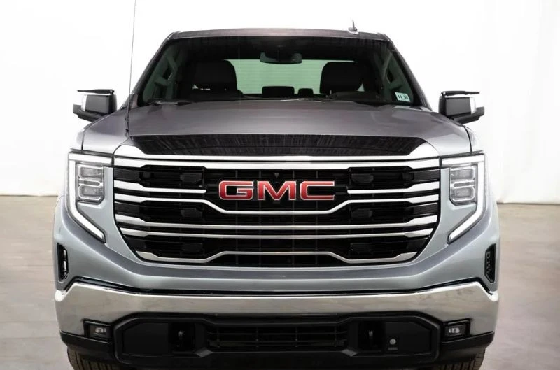 2026 GMC Sierra 5th Gen - Image 2 of 12