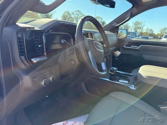 2026 GMC Sierra 5th Gen - Image 12 of 21