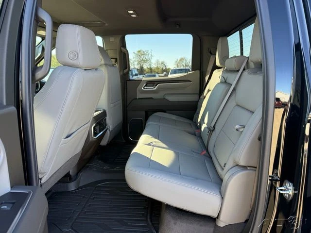2026 GMC Sierra 5th Gen - Image 16 of 21