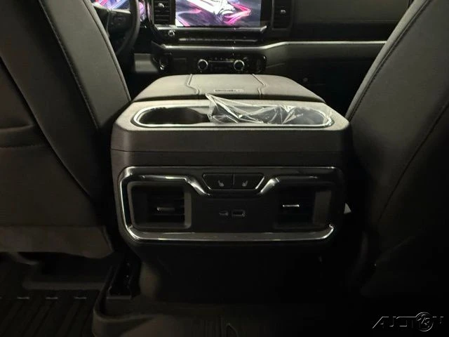 2026 GMC Sierra 5th Gen - Image 17 of 21