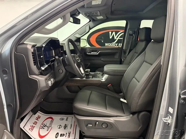 2026 GMC Sierra 5th Gen - Image 9 of 21