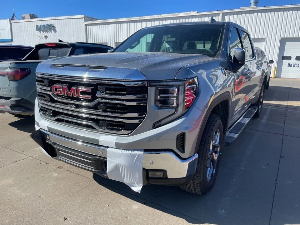 2026 GMC Sierra 5th Gen - Image 5 of 11