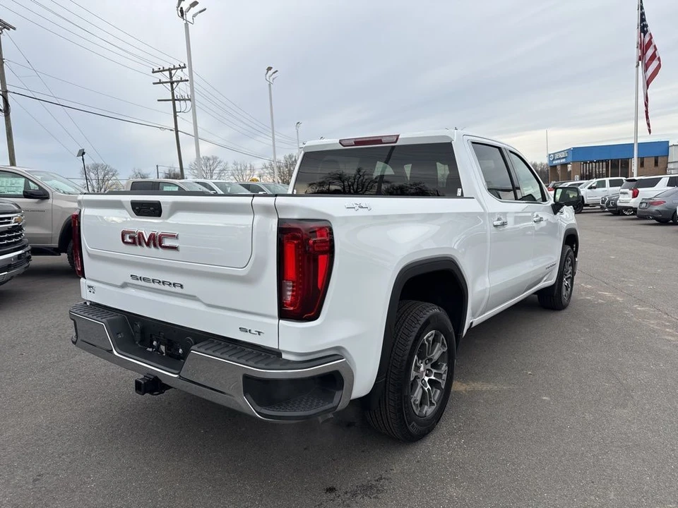 2026 GMC Sierra 5th Gen - Image 5 of 12