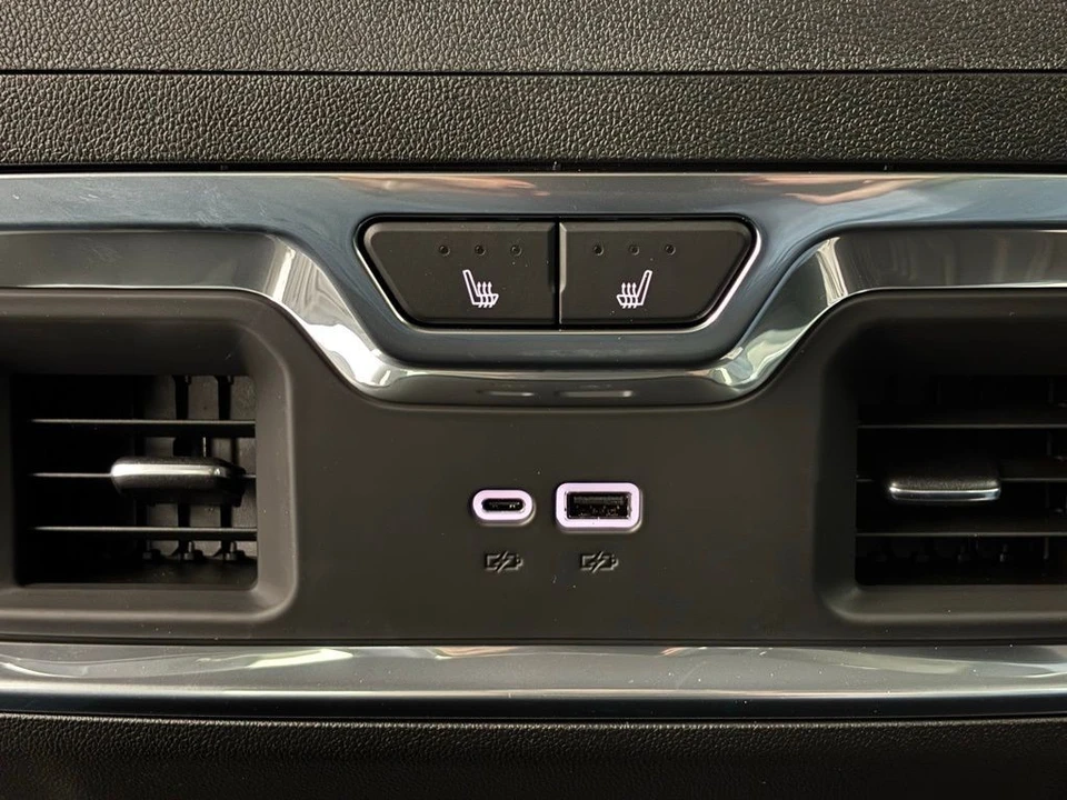 2026 GMC Sierra 5th Gen - Image 5 of 12