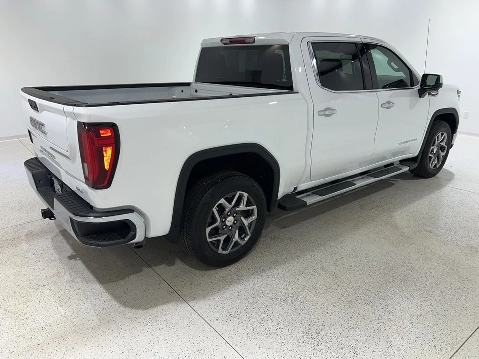 2026 GMC Sierra 5th Gen - Image 5 of 21