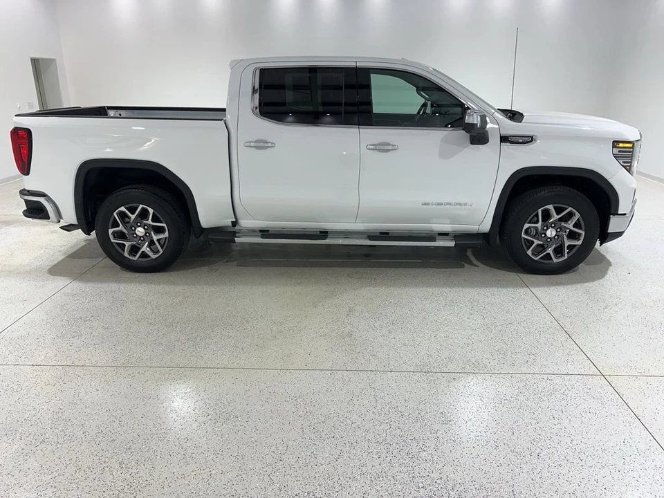2026 GMC Sierra 5th Gen - Image 6 of 21