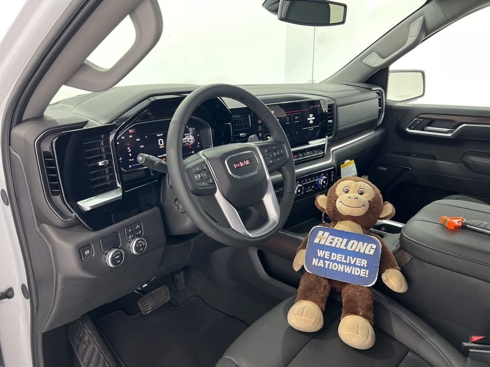 2026 GMC Sierra 5th Gen - Image 9 of 21