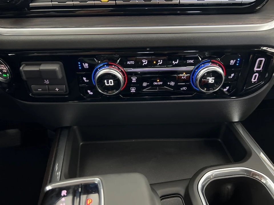 2026 GMC Sierra 5th Gen - Image 17 of 21