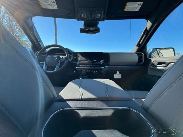2026 GMC Sierra 5th Gen - Image 11 of 17