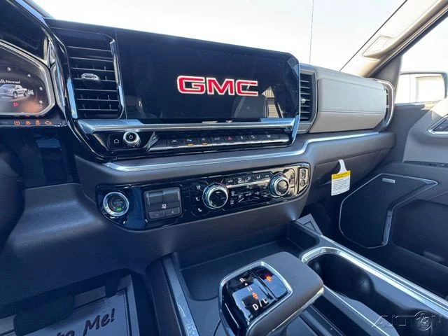 2026 GMC Sierra 5th Gen - Image 15 of 17