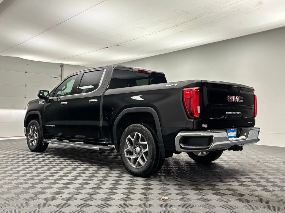 2026 GMC Sierra 5th Gen - Image 10 of 12