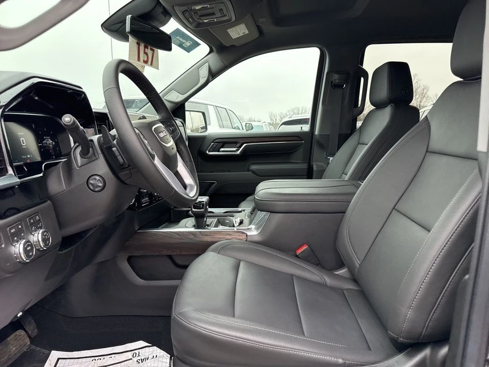 2026 GMC Sierra 5th Gen - Image 5 of 7
