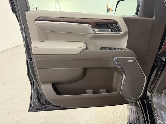 2026 GMC Sierra 5th Gen - Image 12 of 20