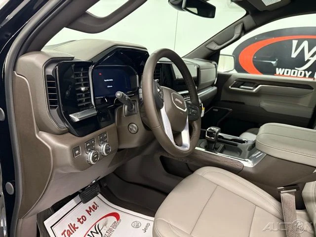 2026 GMC Sierra 5th Gen - Image 12 of 21