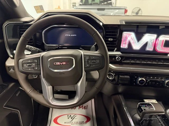 2026 GMC Sierra 5th Gen - Image 18 of 21