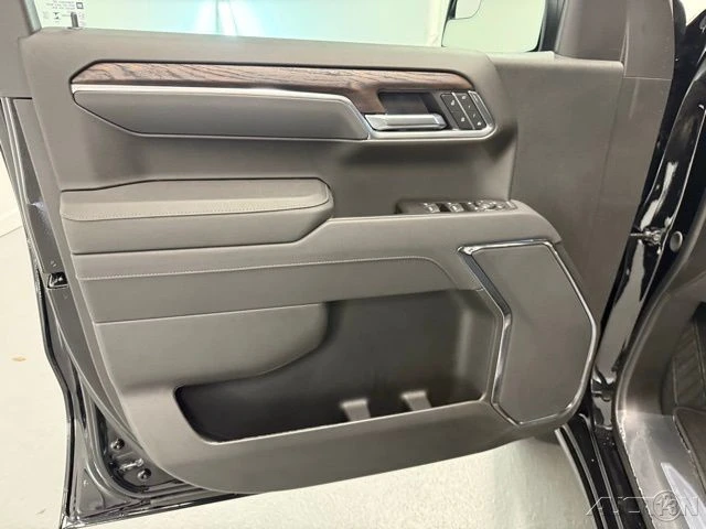 2026 GMC Sierra 5th Gen - Image 13 of 21