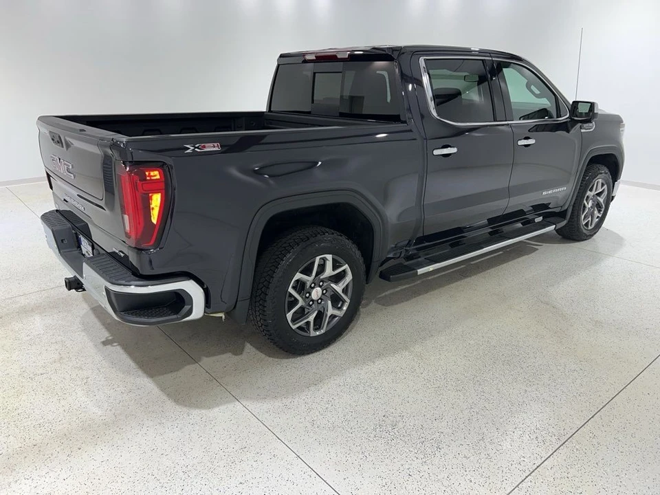 2026 GMC Sierra 5th Gen - Image 5 of 21