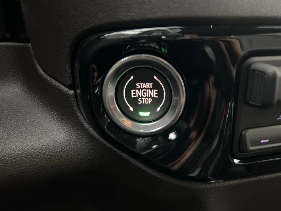 2026 GMC Sierra 5th Gen - Image 16 of 21