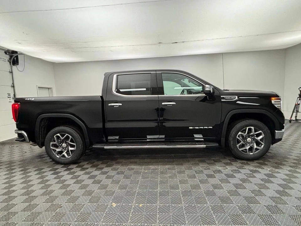 2026 GMC Sierra 5th Gen - Image 7 of 12