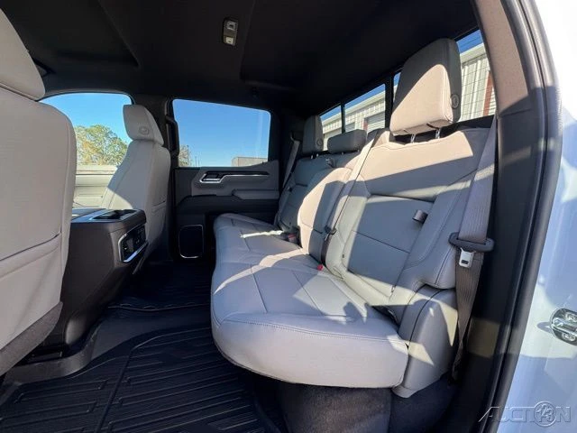 2026 GMC Sierra 5th Gen - Image 9 of 18