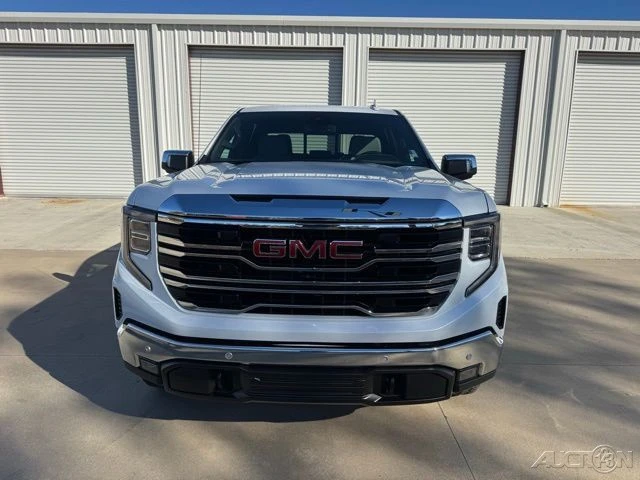2026 GMC Sierra 5th Gen - Image 2 of 18
