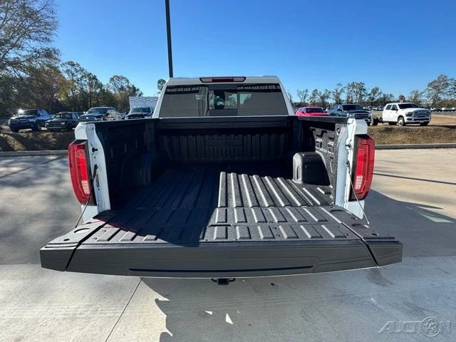 2026 GMC Sierra 5th Gen - Image 7 of 18