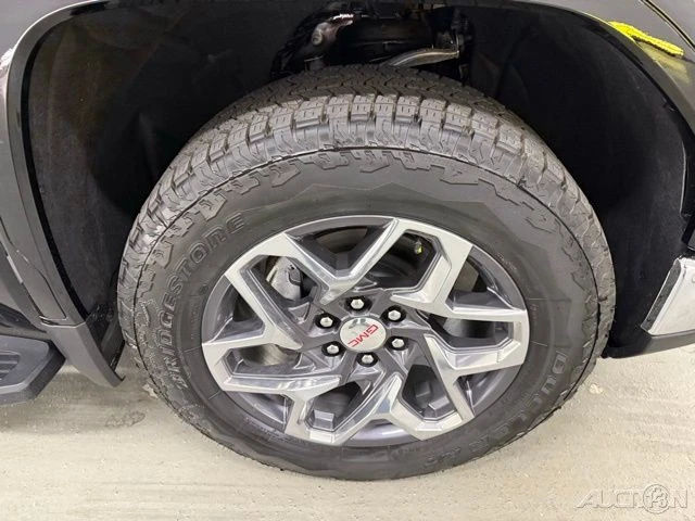2026 GMC Sierra 5th Gen - Image 4 of 21