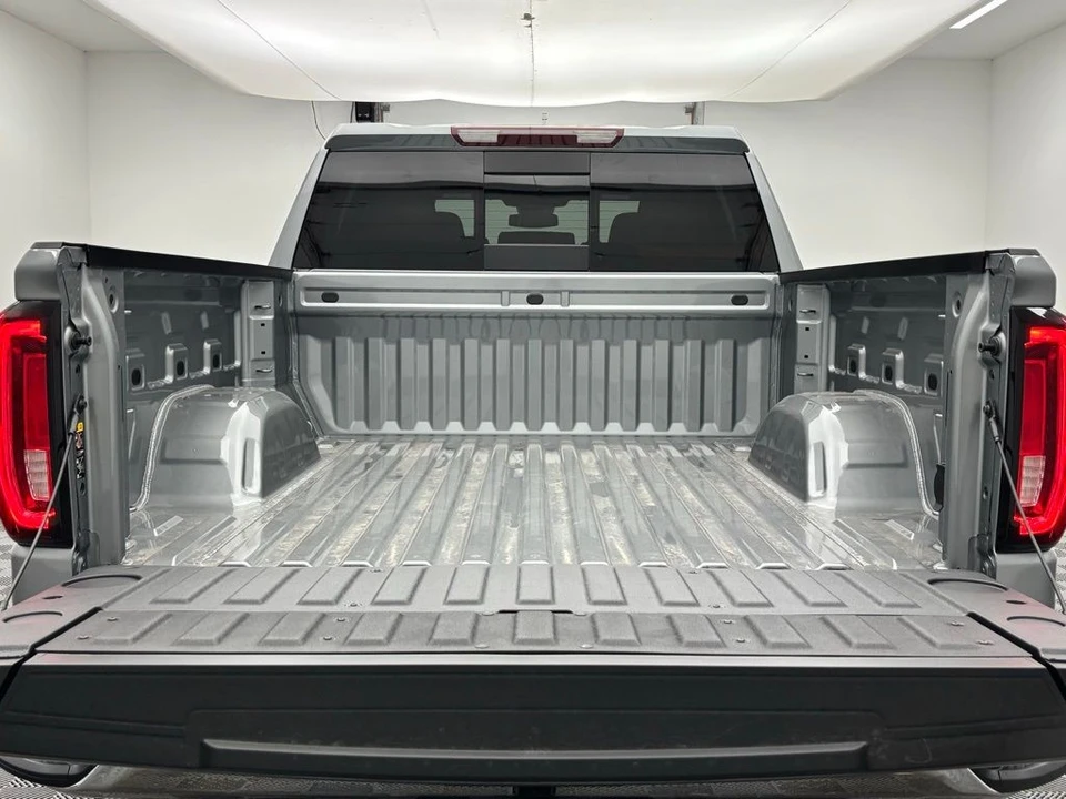 2026 GMC Sierra 5th Gen - Image 10 of 12