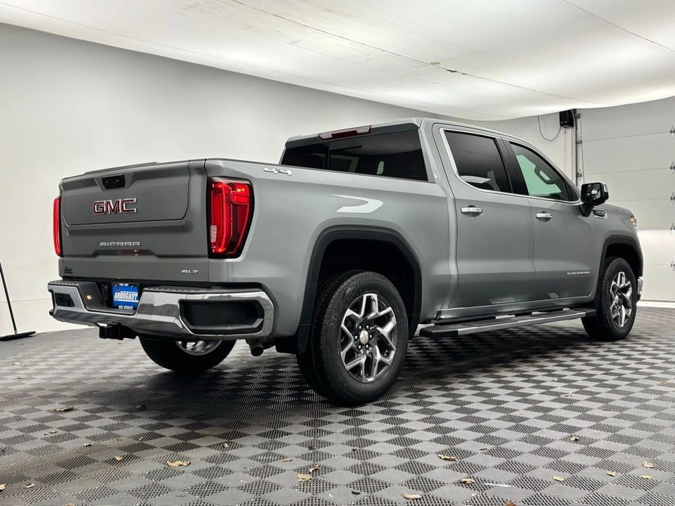 2026 GMC Sierra 5th Gen - Image 8 of 12