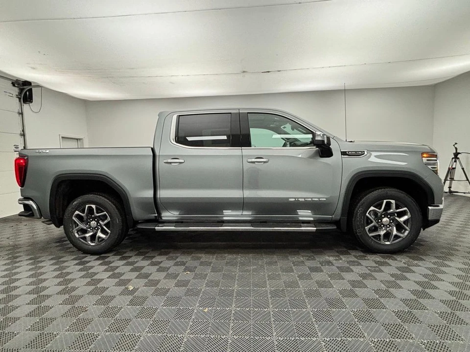 2026 GMC Sierra 5th Gen - Image 7 of 12