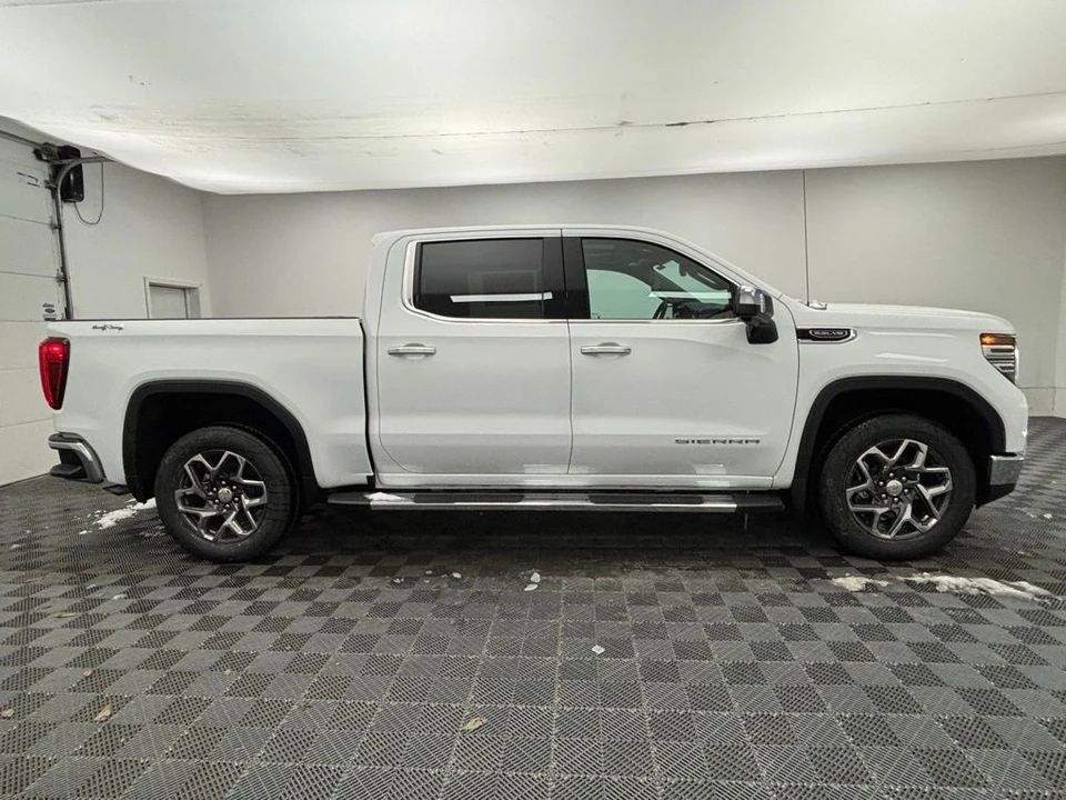 2026 GMC Sierra 5th Gen - Image 7 of 12
