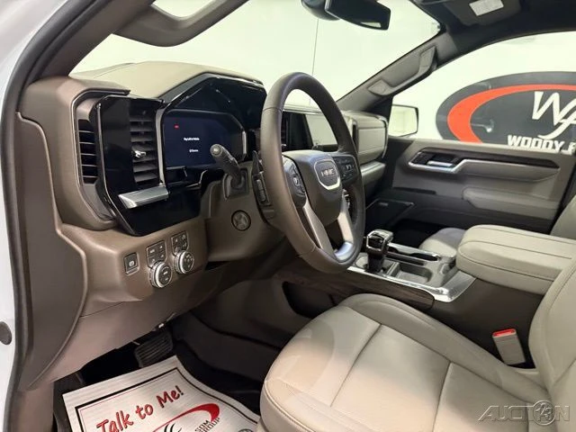 2026 GMC Sierra 5th Gen - Image 12 of 21