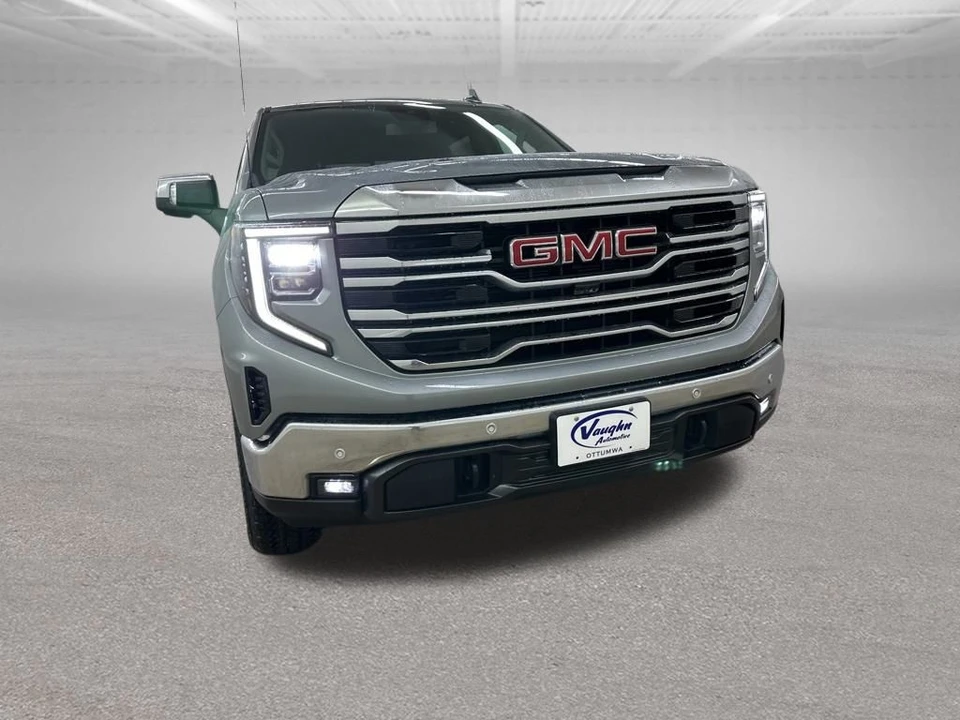 2026 GMC Sierra 5th Gen - Image 2 of 12