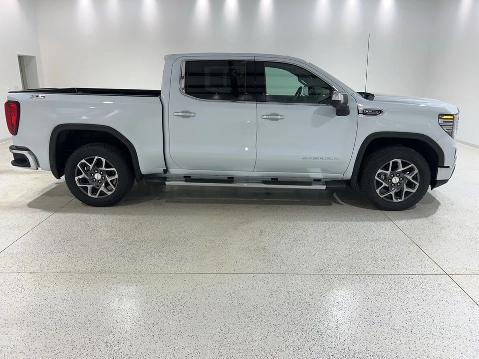 2026 GMC Sierra 5th Gen - Image 6 of 21