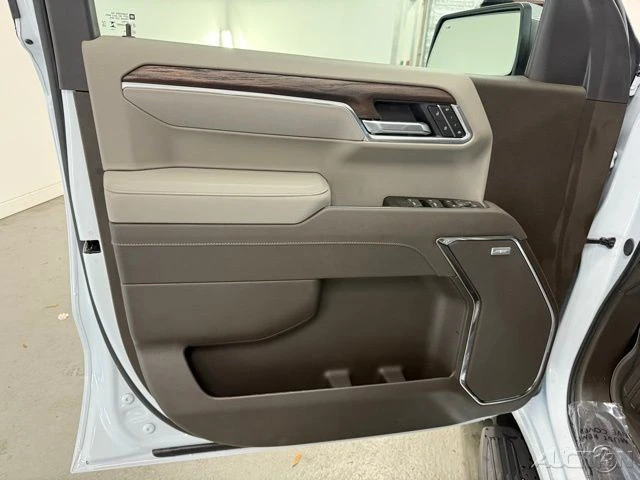 2026 GMC Sierra 5th Gen - Image 13 of 21