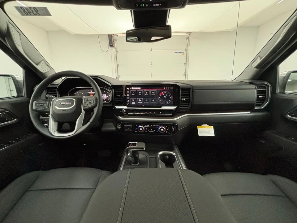 2026 GMC Sierra 5th Gen - Image 2 of 12