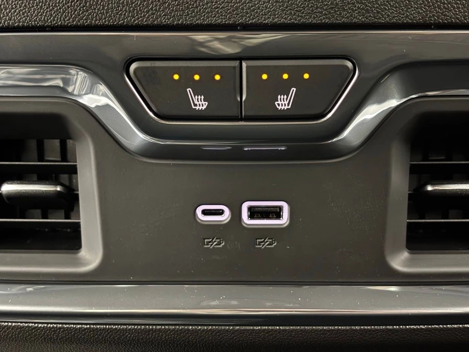 2026 GMC Sierra 5th Gen - Image 6 of 12