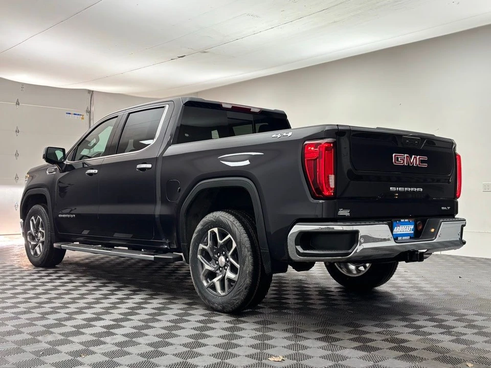 2026 GMC Sierra 5th Gen - Image 11 of 12