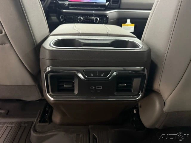 2026 GMC Sierra 5th Gen - Image 16 of 20