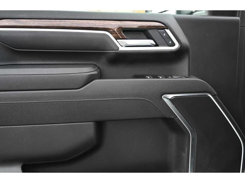 2026 GMC Sierra 5th Gen - Image 12 of 19