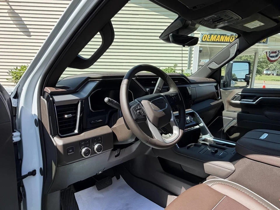 2026 GMC Sierra 5th Gen - Image 23 of 31