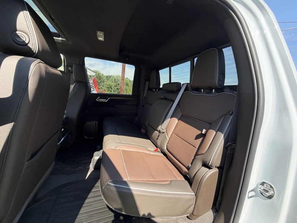 2026 GMC Sierra 5th Gen - Image 30 of 31