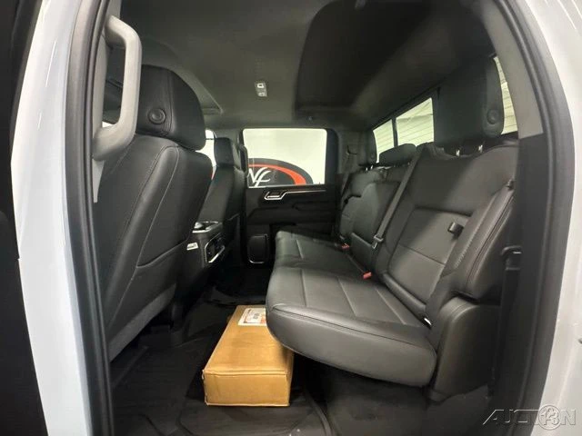 2026 GMC Sierra Heavy Duty 5th Gen - Image 11 of 20