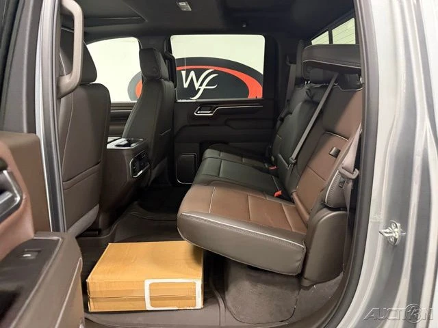 2026 GMC Sierra Heavy Duty 5th Gen - Image 16 of 21